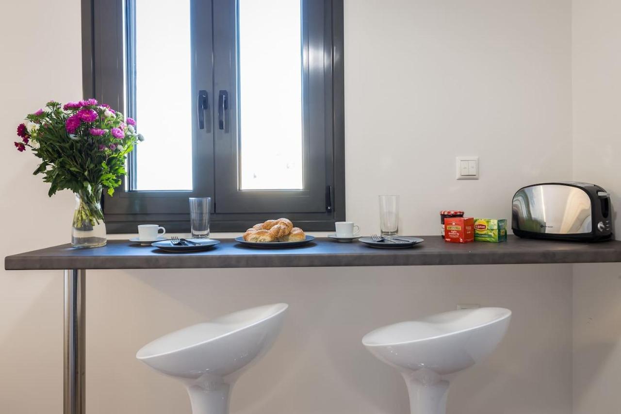 Syntagma Modern New Flat, Large Balcony With View Apartment Athens Ngoại thất bức ảnh