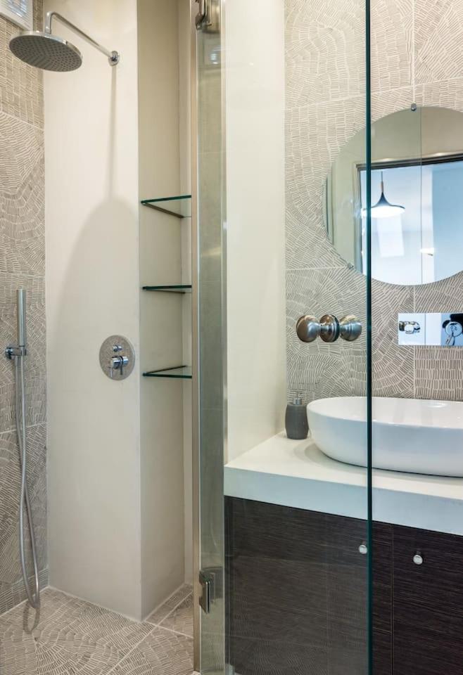 Syntagma Modern New Flat, Large Balcony With View Apartment Athens Ngoại thất bức ảnh