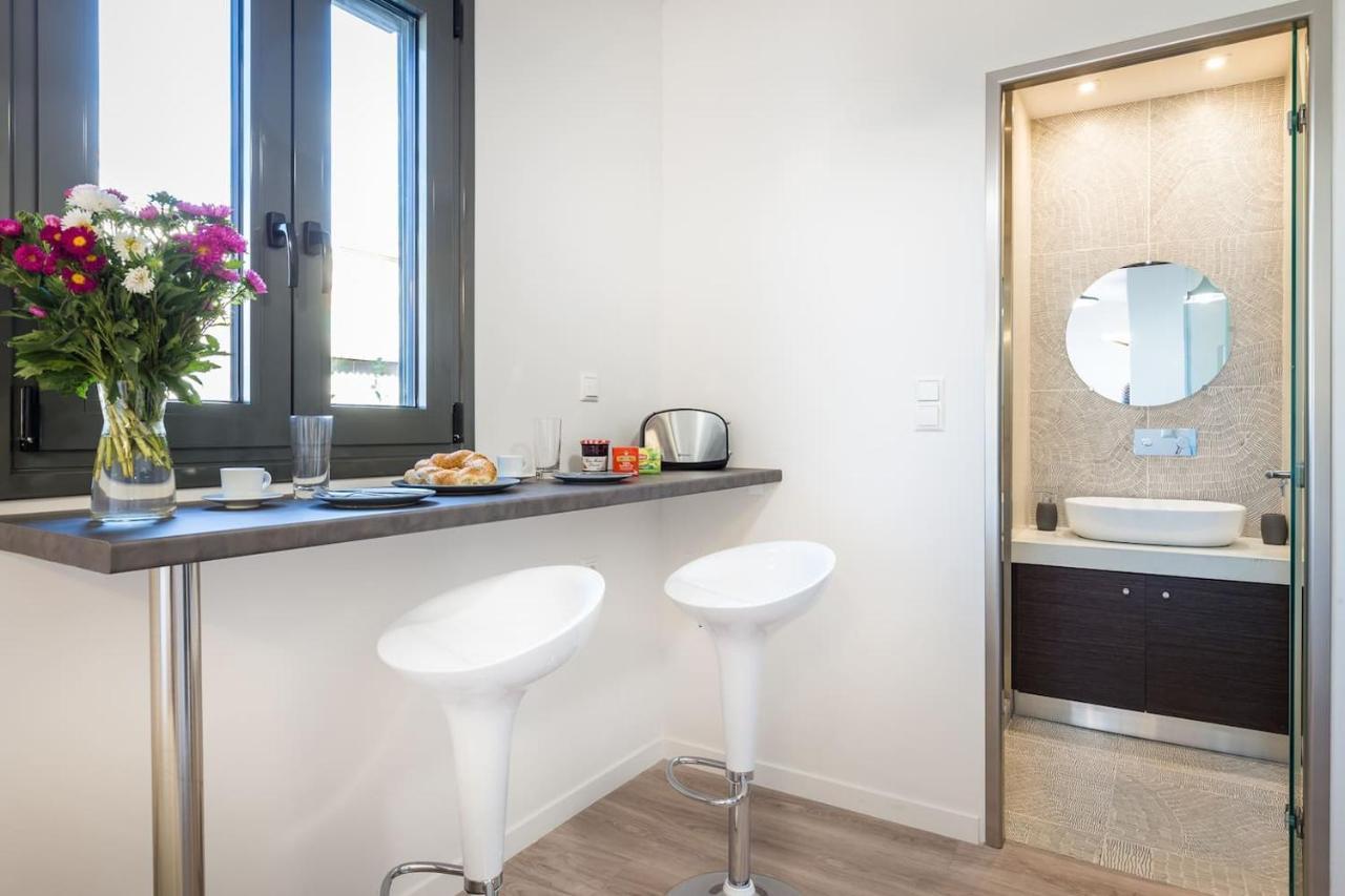 Syntagma Modern New Flat, Large Balcony With View Apartment Athens Ngoại thất bức ảnh